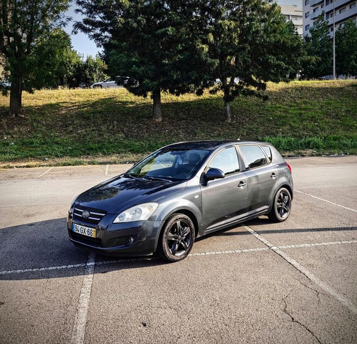 Kia Ceed 1.4 Bom Estado