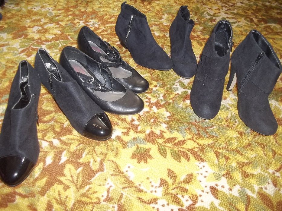 Ботінки демісез.жіночі закордонні. Кросовки замшеві на платформі.Р 38.