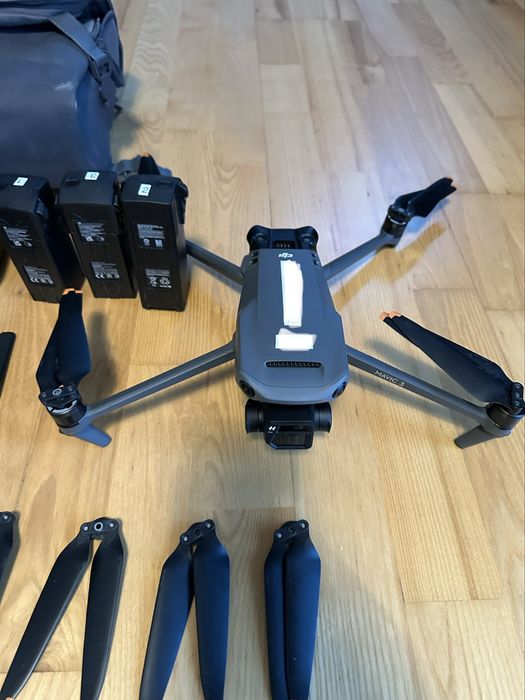 Dji mavic 3 combo z rc pro