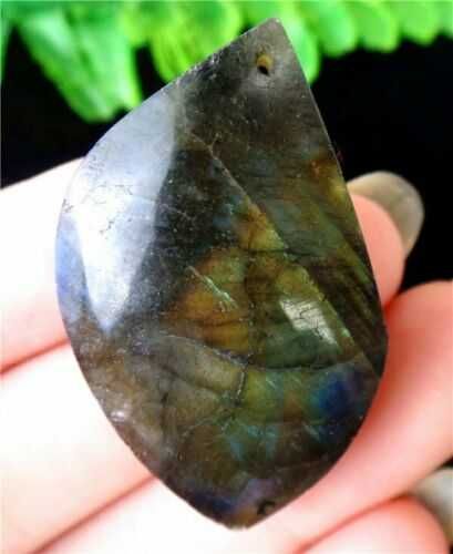Labradoryt polerowany, na zawieszkę