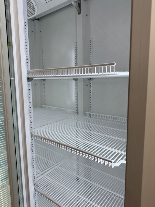 Chlodziarka witryna do napoi i nabialu 120 cm