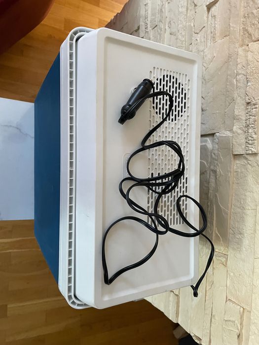 lodówka turystyczna mobicool niebieska 20l elektryczna