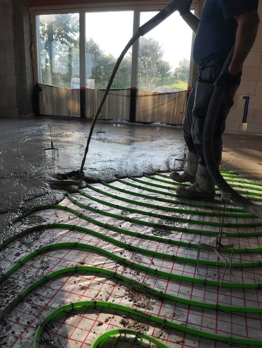 Posadzki anhydrytowe , tynki maszynowe. Wolne terminy .