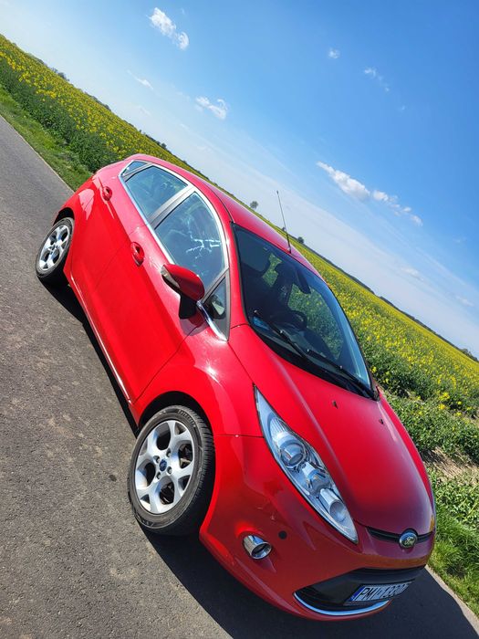 Auto Ford Fiesta 1.6 Titanium