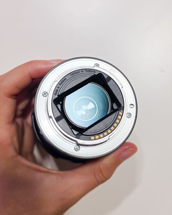 Sony FE 28mm f/2 (SEL28F20) – Excelente Estado
