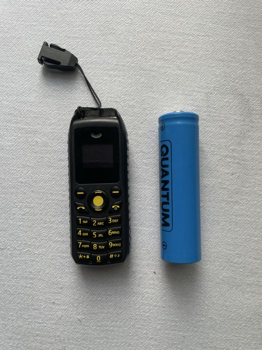 Міні телефон Servo B25
