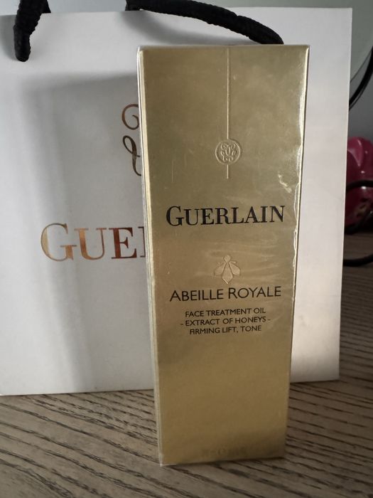 olejek do twarzy Guerlain z linii Abeille Royale