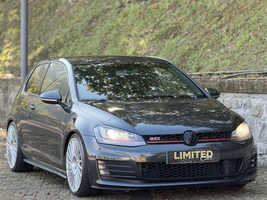 VW GOLF 7 GTI 2.0 TSI DSG — photo 3
