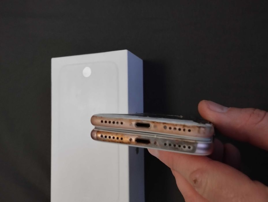 Смартфон iPhone 7 Apple