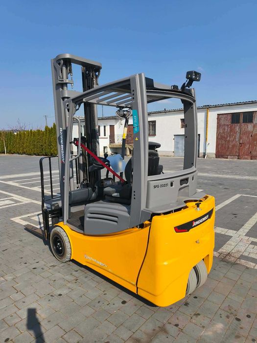 Sprzedam wózek widłowy JUNGHEINRICH EFG 220, R. 2023 stan bdb
