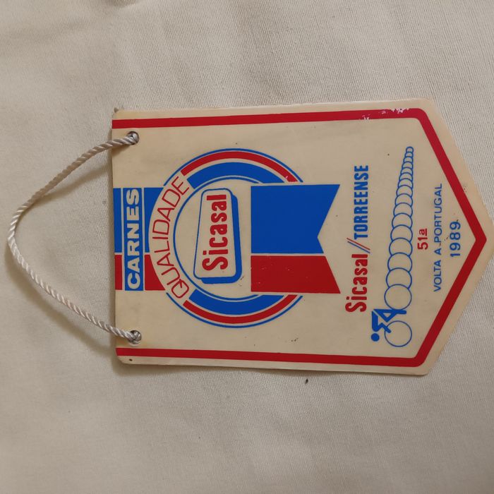 Diversos galhardetes 10 € cada 1