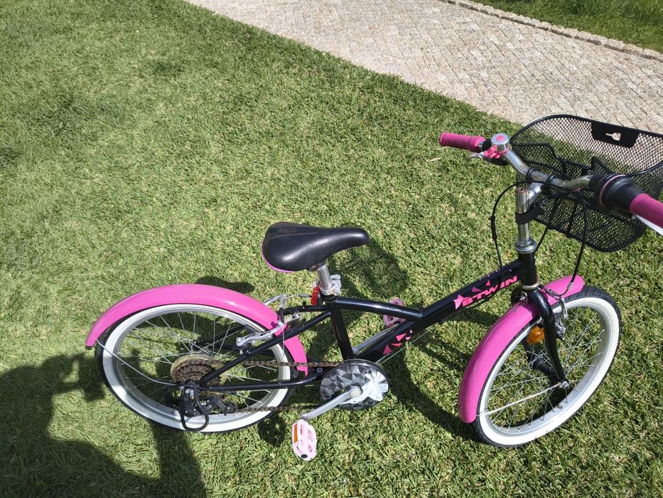 Bicicleta de menina roda 20