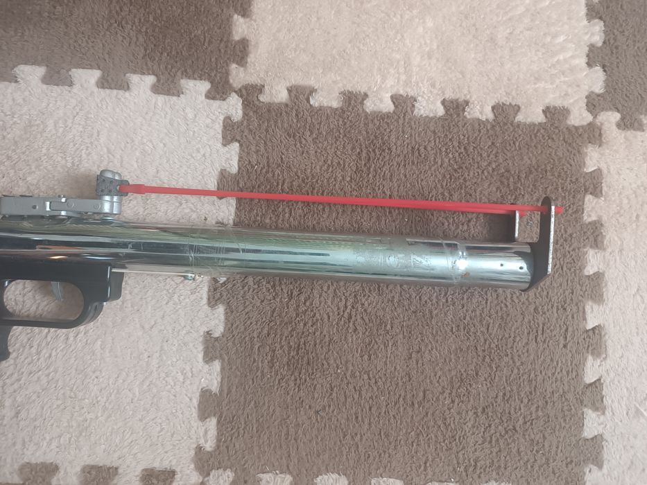 Пистолет - рогатка.