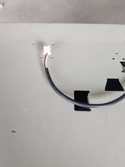 Gaveta de dinheiro com abertura eléctrica e manual