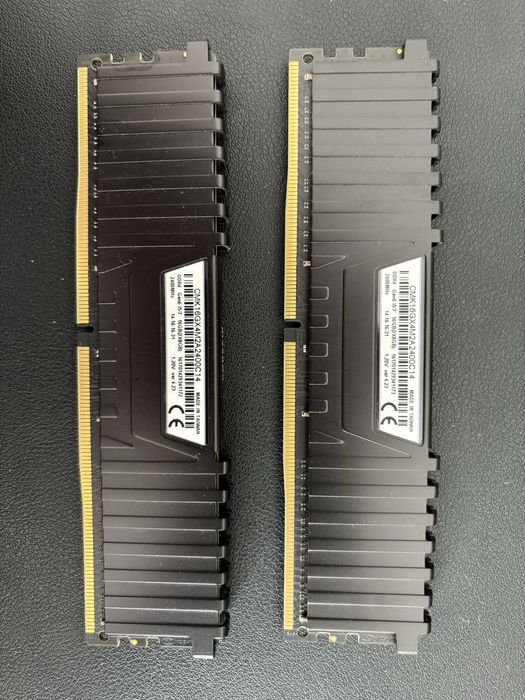 Memoria RAM Vengeance DDR4 2400 MHz 16 GB (2x8 GB)