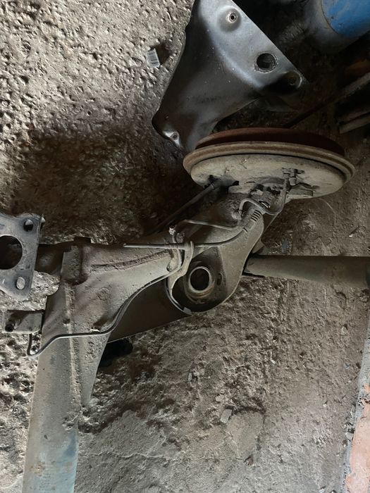 Продається задня балка до Skoda Octavia Tour 1998