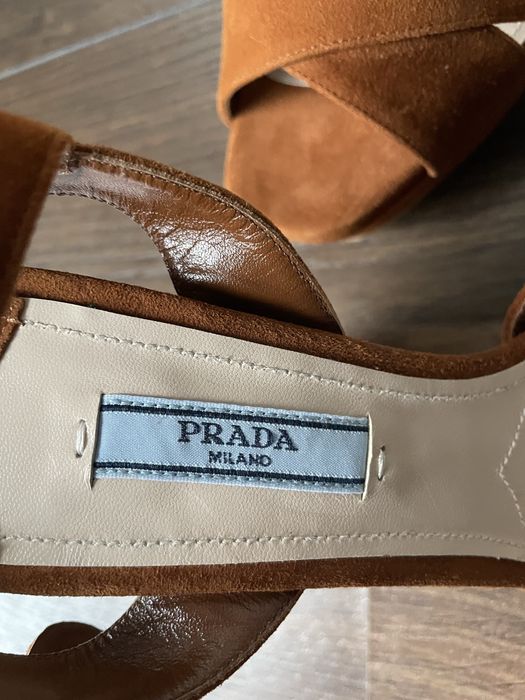 Sandálias Prada originais