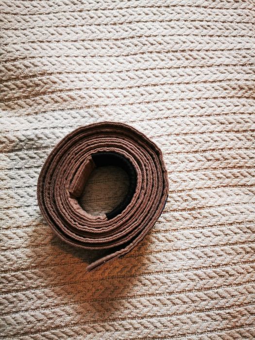 Pas do BJJ szary z białym paskiem K2- 205 cm