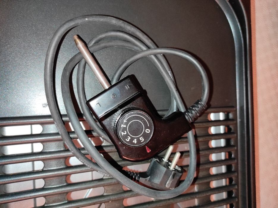 Grelhador de mesa eléctrico Electrolux sem fumo