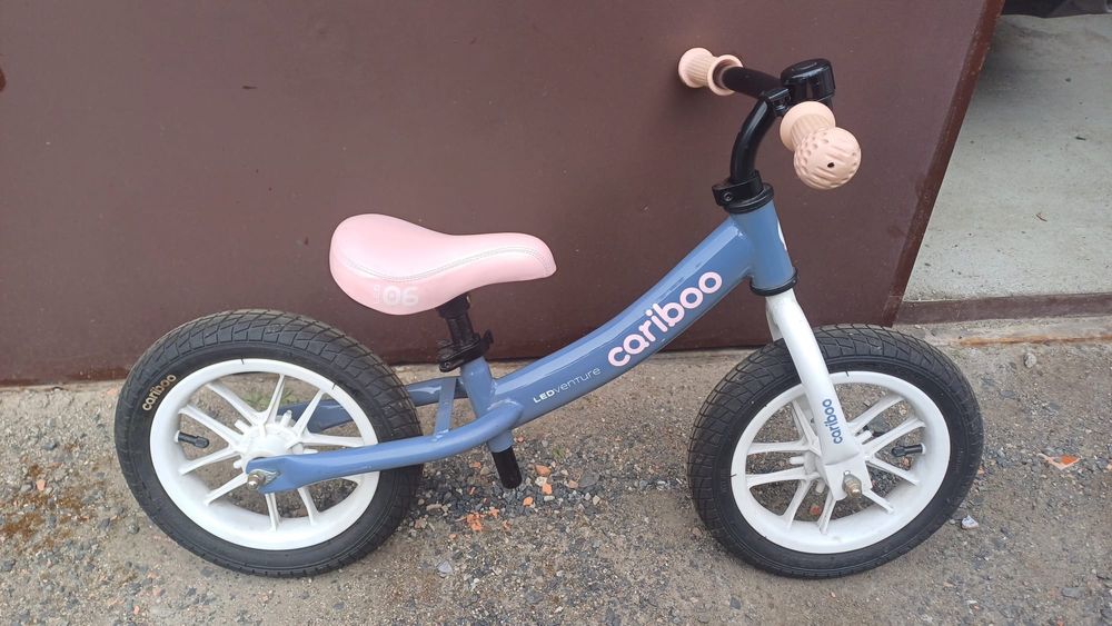 Rowerek biegowy cariboo LED