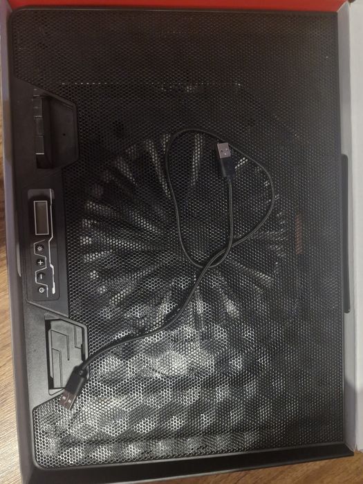 Podstawka chłodząca do laptopa