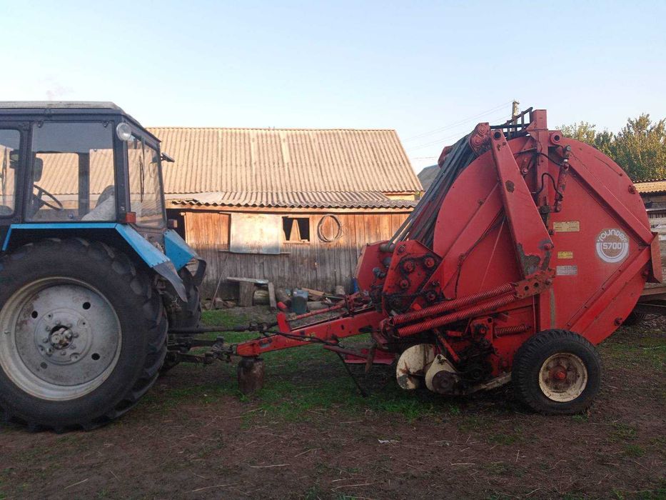Рулонний прес-підбирач Hesston rounder 5700
