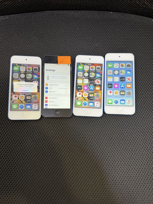 Продам лот із 4 iPod 6-го покоління