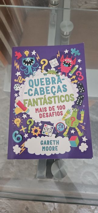 Livro Infantil "Quebra-Cabeças Fantásticos"