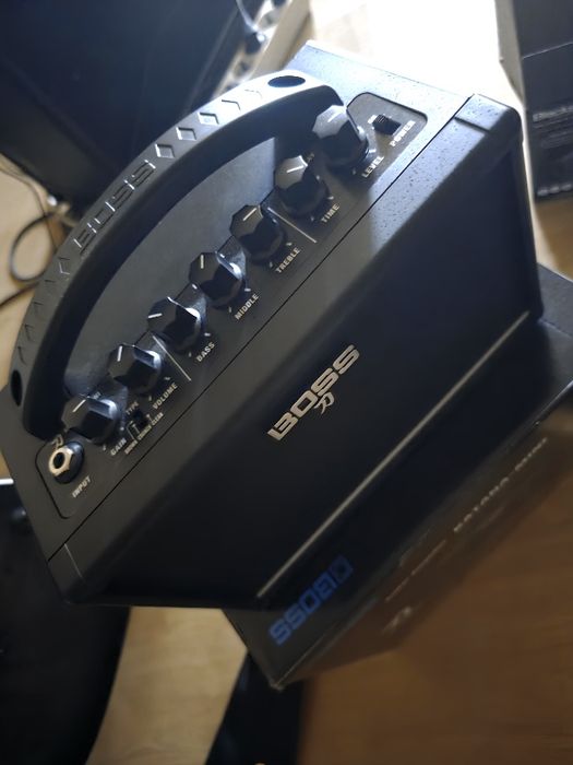 Amplificador Portátil Boss Katana Mini