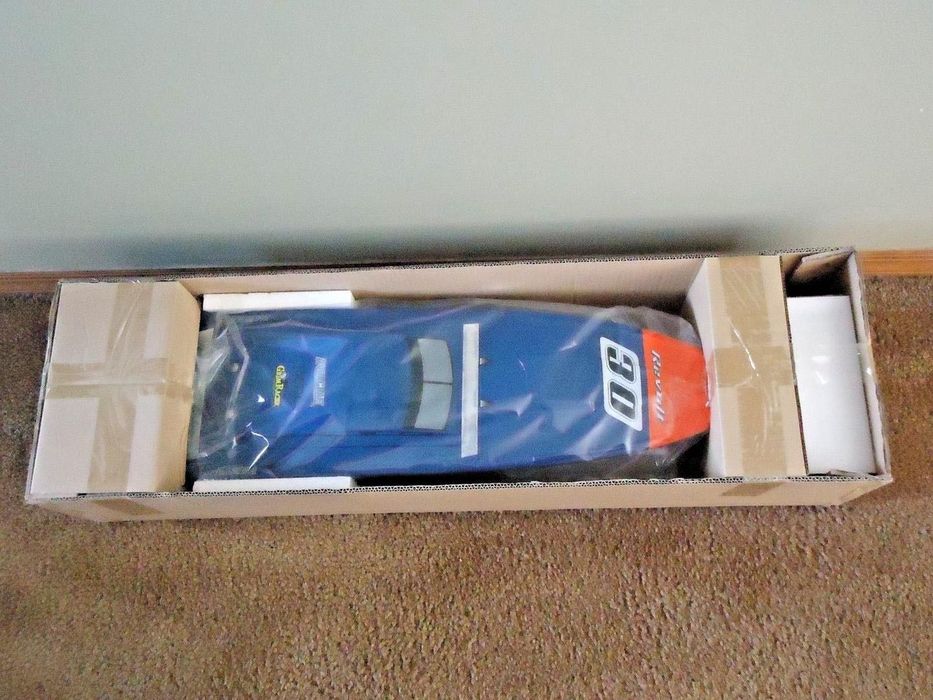 Zdalnie sterowana łódź RC AQUACRAFT REVOLT 30 - nowa