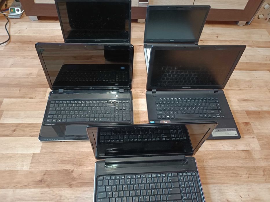 Sprzedam kilka laptopów uszkodzone