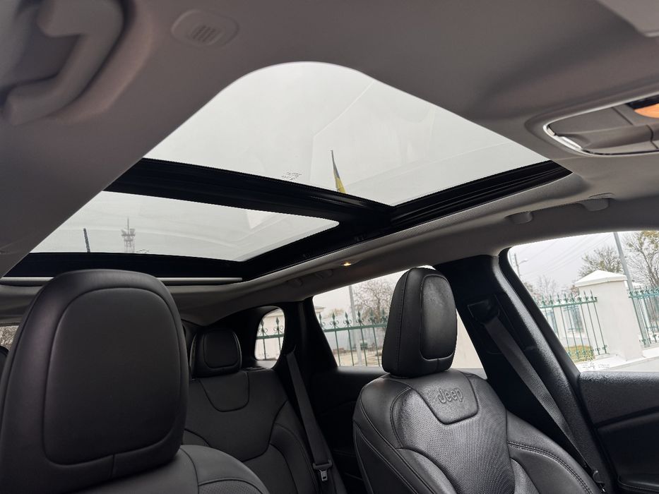 Jeep Cherokee 3.2 4x4 2021 рік