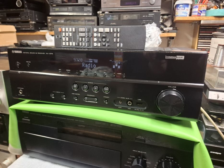Amplituner Yamaha RX-V373 pilot optyka