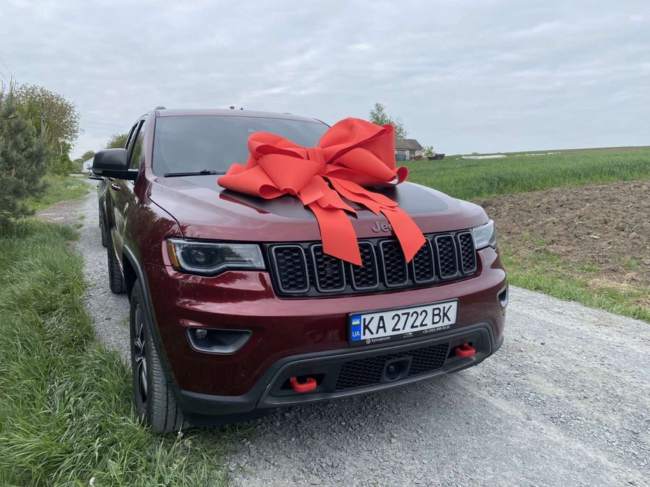 Бант на автомобіль оренда