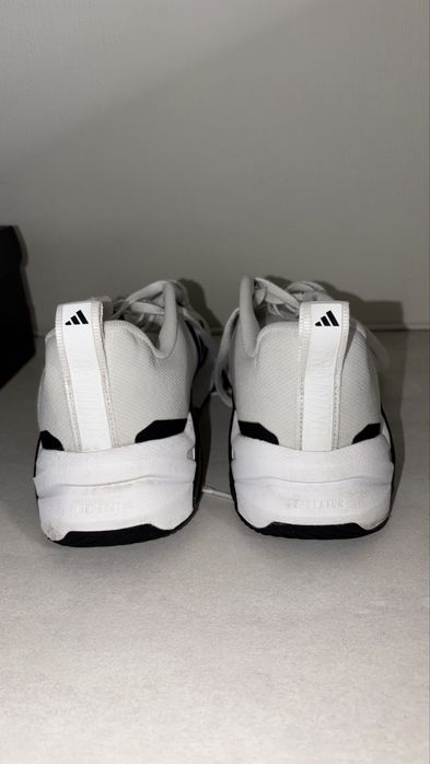 Кроссовки Adidas Dropset Control