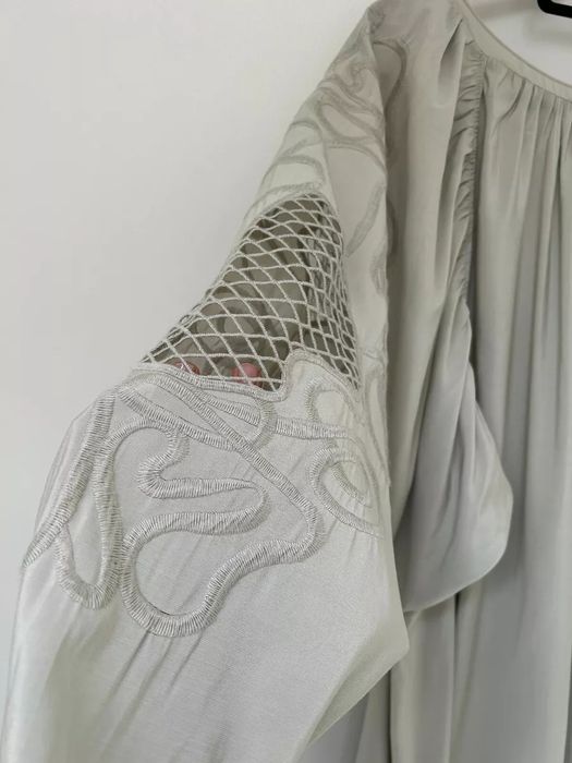 Фисташковое платье макси оверсайз H&M вышивка