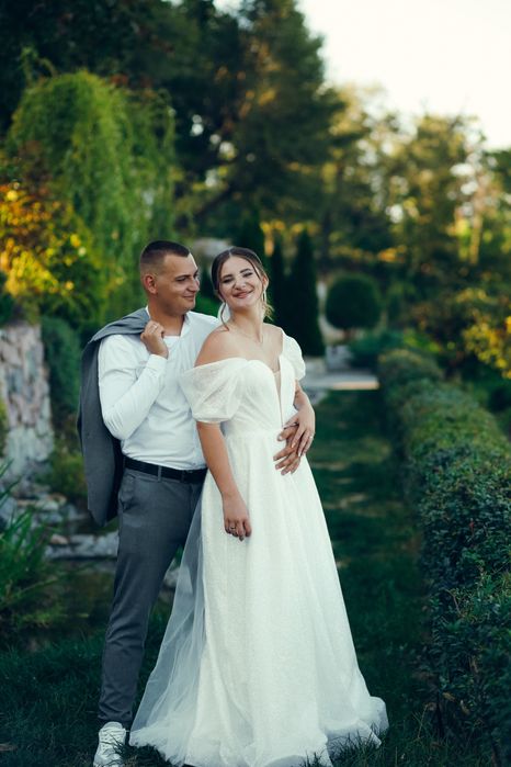 Весільна сукня на весну-літо