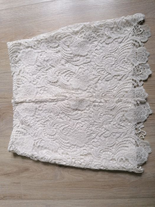 Spódniczka koronkowa mini kremowa biała H&M S 36 krótka