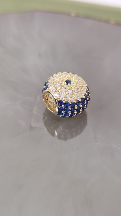 Zloty charms oko proroka  niebiesko-biały z cyrkoniami
