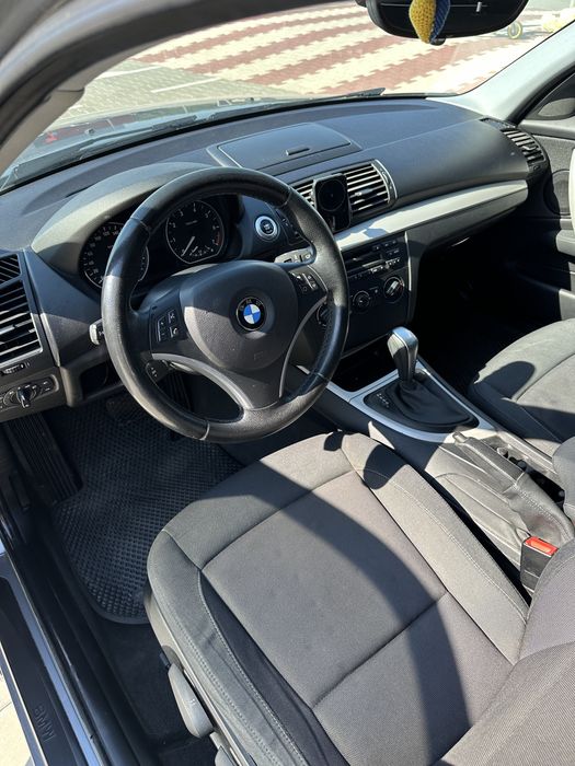 Продам BMW e87 118i