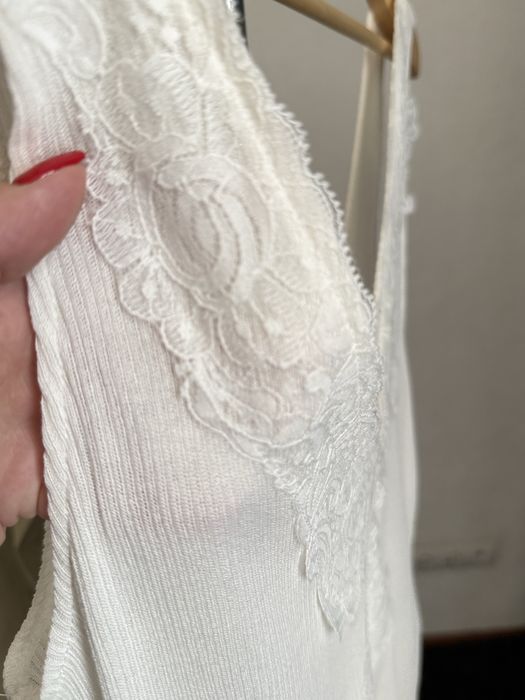 Трикотажний топ ZARA L трикотажний топ з кружевом та відкритими плечима у розмірі L