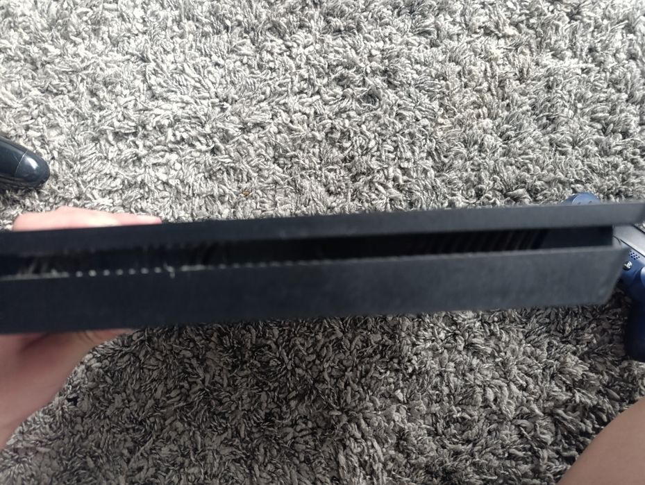 Playstation 4 slim