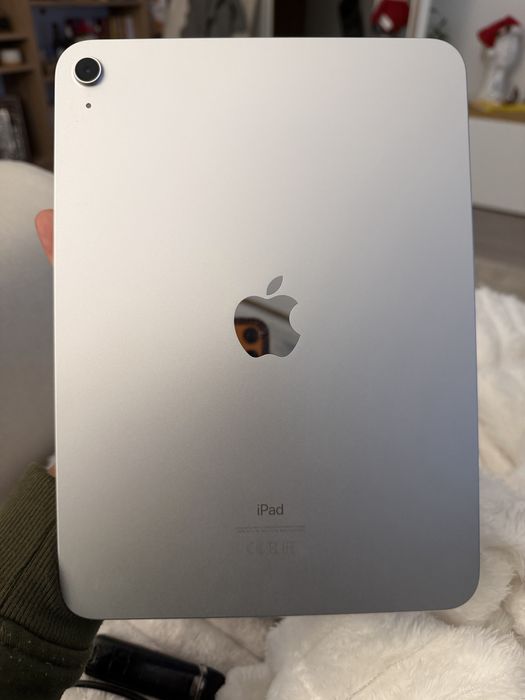 Ipad 10th geracao 256Gb com magickeyboard garantia