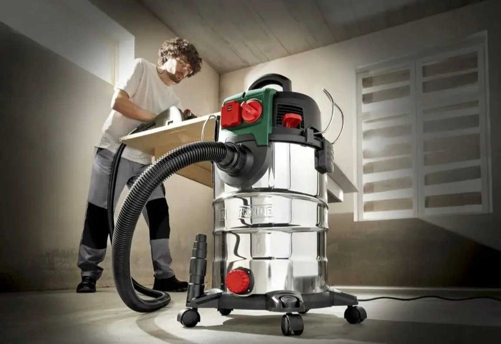 Пилосос промисловий Parkside PWD30 C1 для сухого і вологого приберання