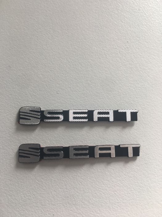 Letras e cartão gps seat