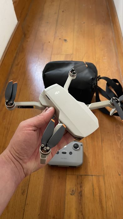 DJI Mini 2 Fly More Combo (Acessórios OK / Drone para Peças ou Reparação)