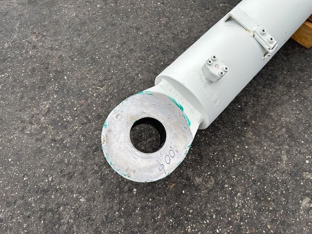 wiertnica siłownik hydrauliczny długi bauer