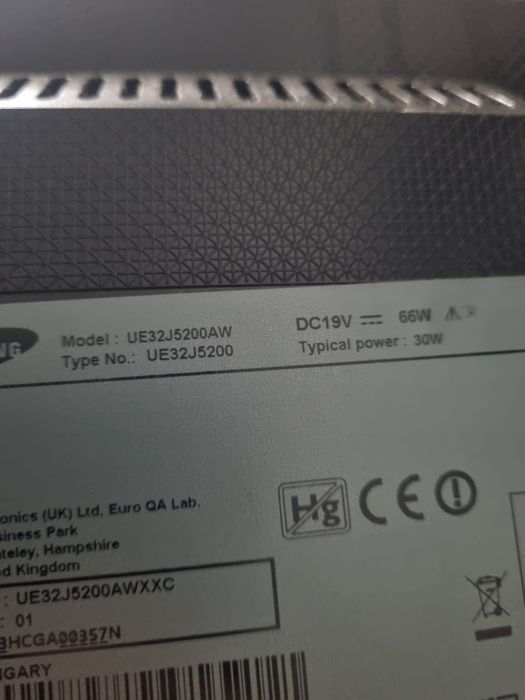 Samsung tv 84cm sem comando