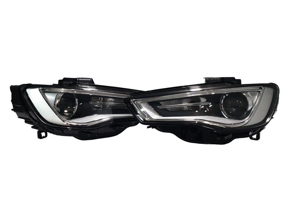 Передні фари  ( Xenon без блоків ) на Audi A3 8V 2012-2016 року