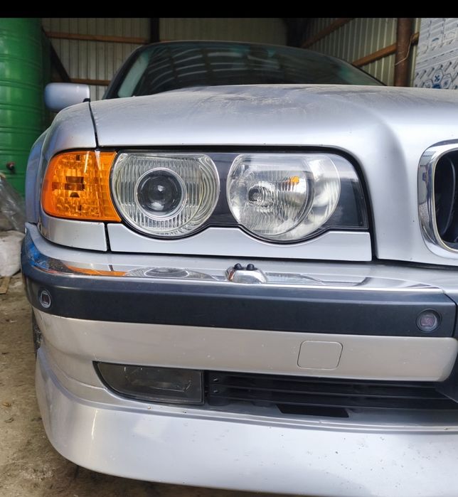 Бмв е38 2001 год